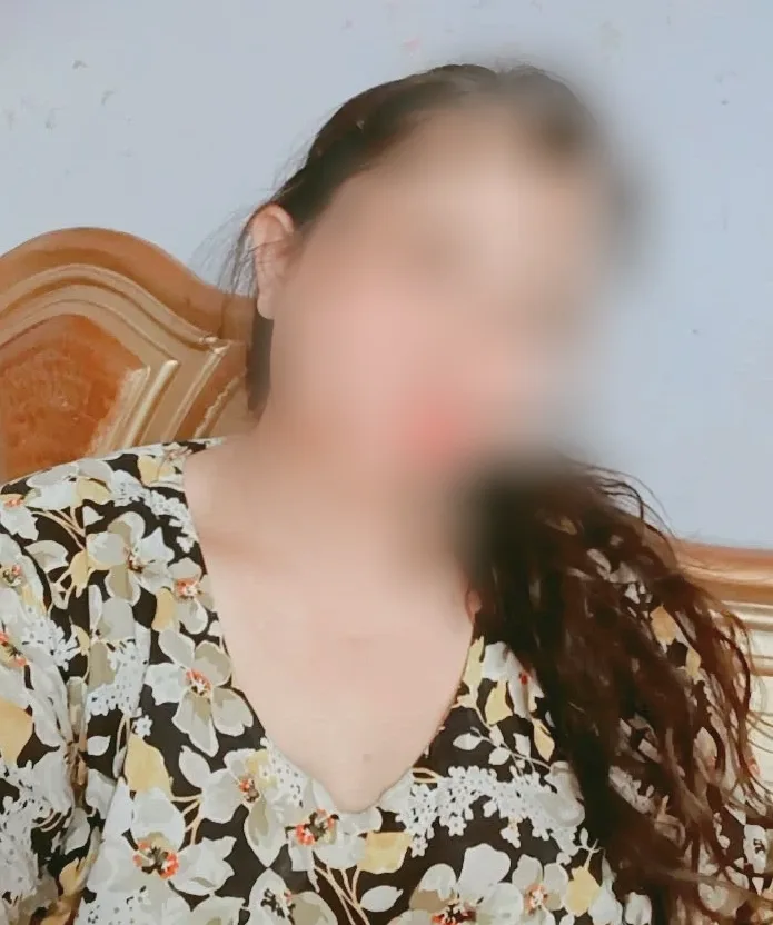 Anneke, 29