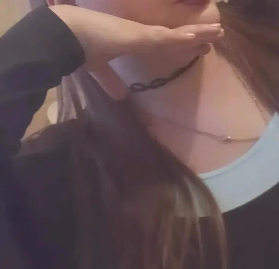 Fatima, 28