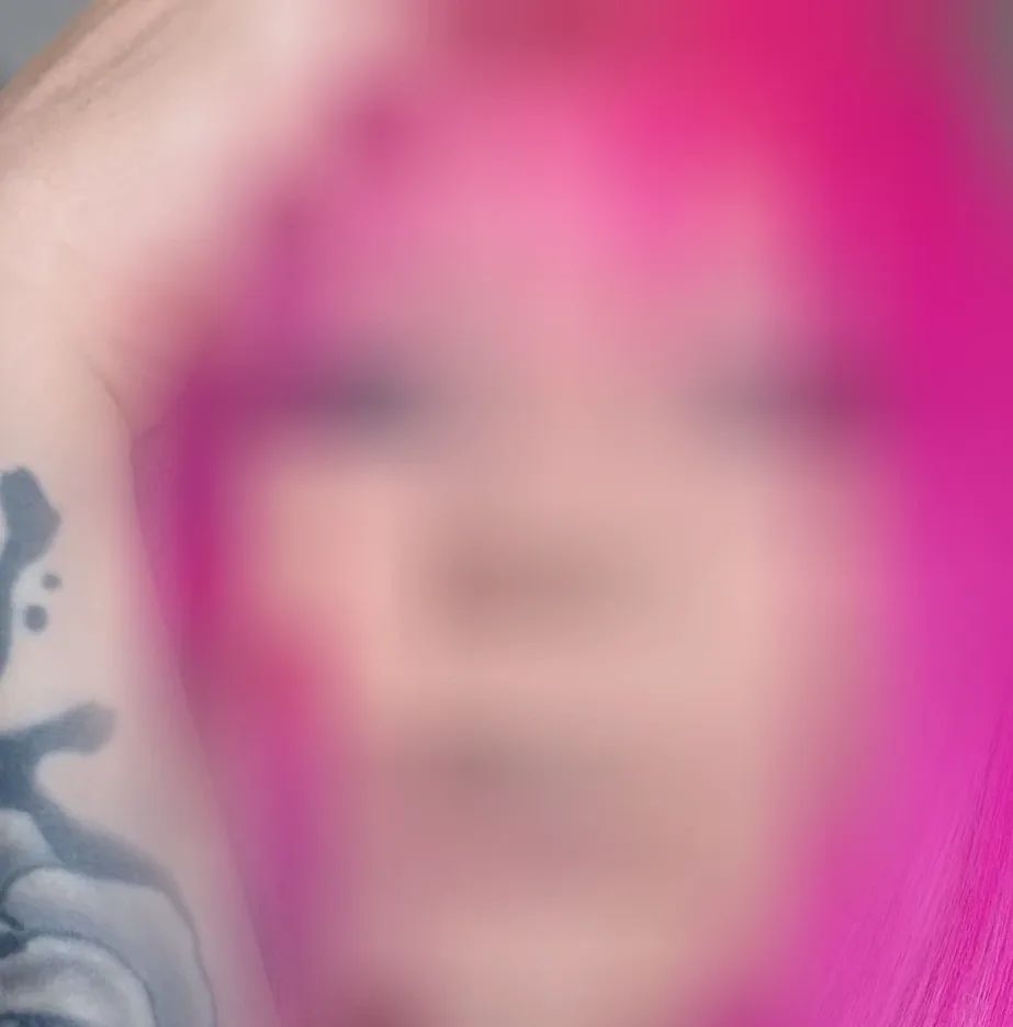 Wendy, 32